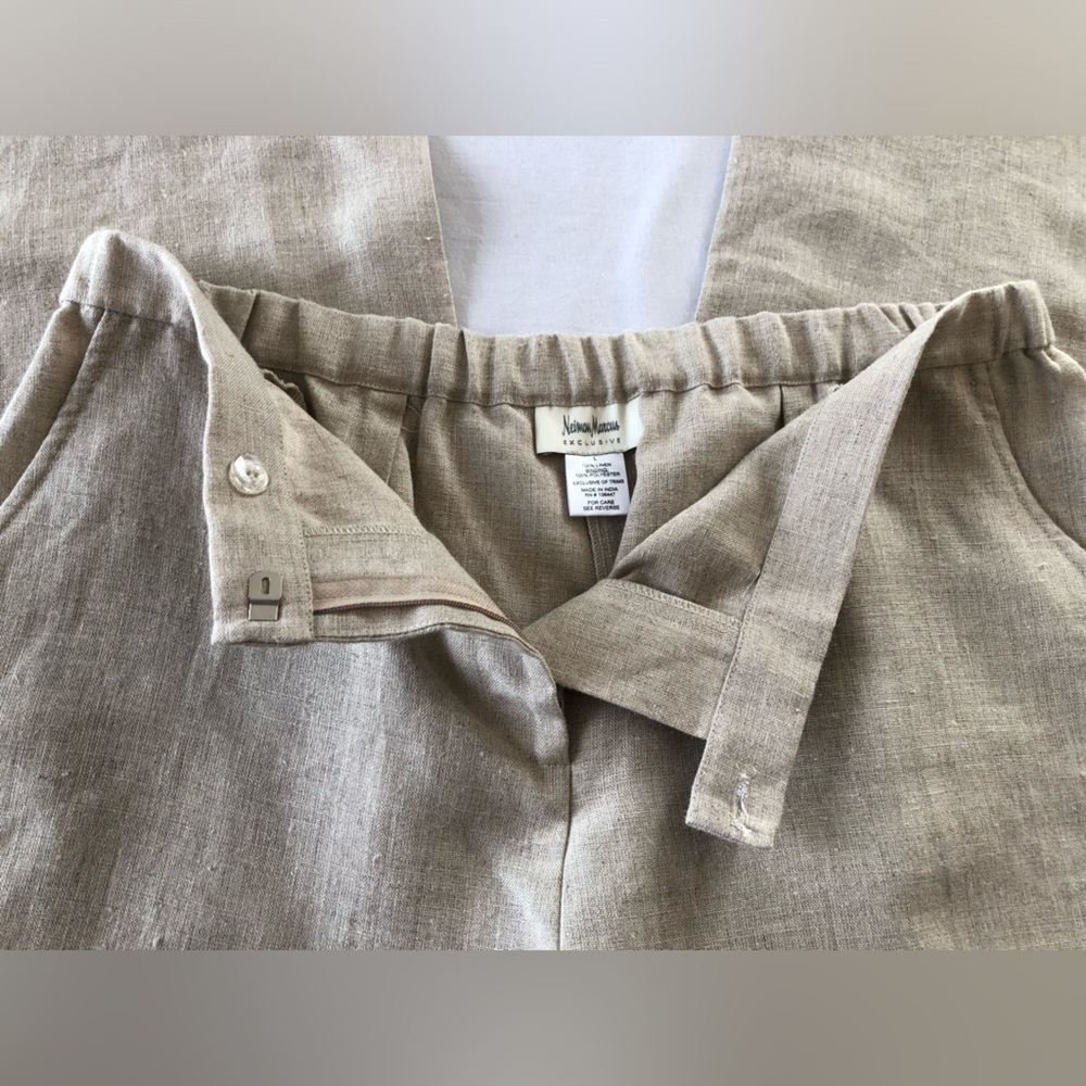 Neiman Marcus Linen Exclusive Women’s Cropped Pants. Beach, Summer, Casual. - Picture 9 of 10